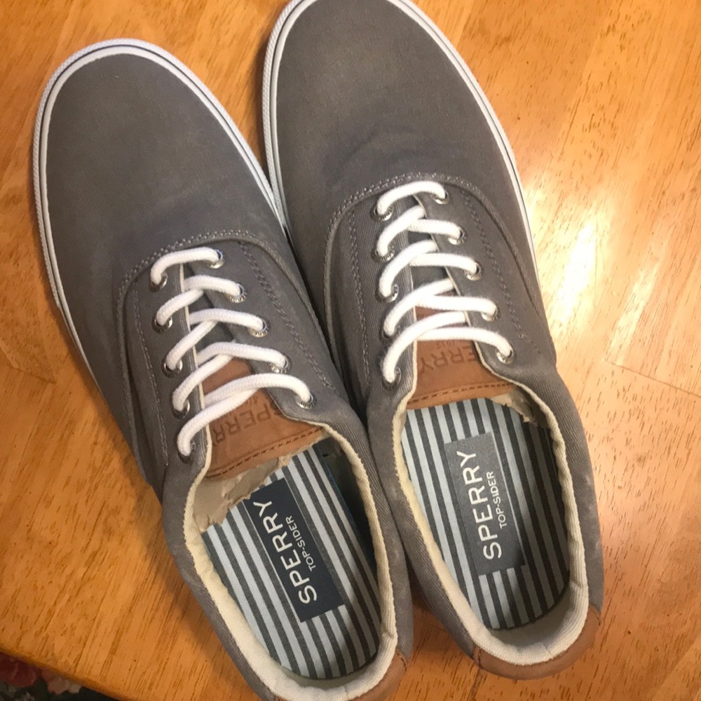 Brand new sperry sneakers